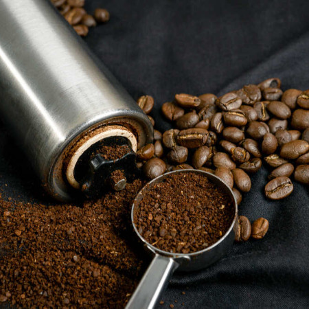 تفاوت آسیاب قهوه دستی و برقی